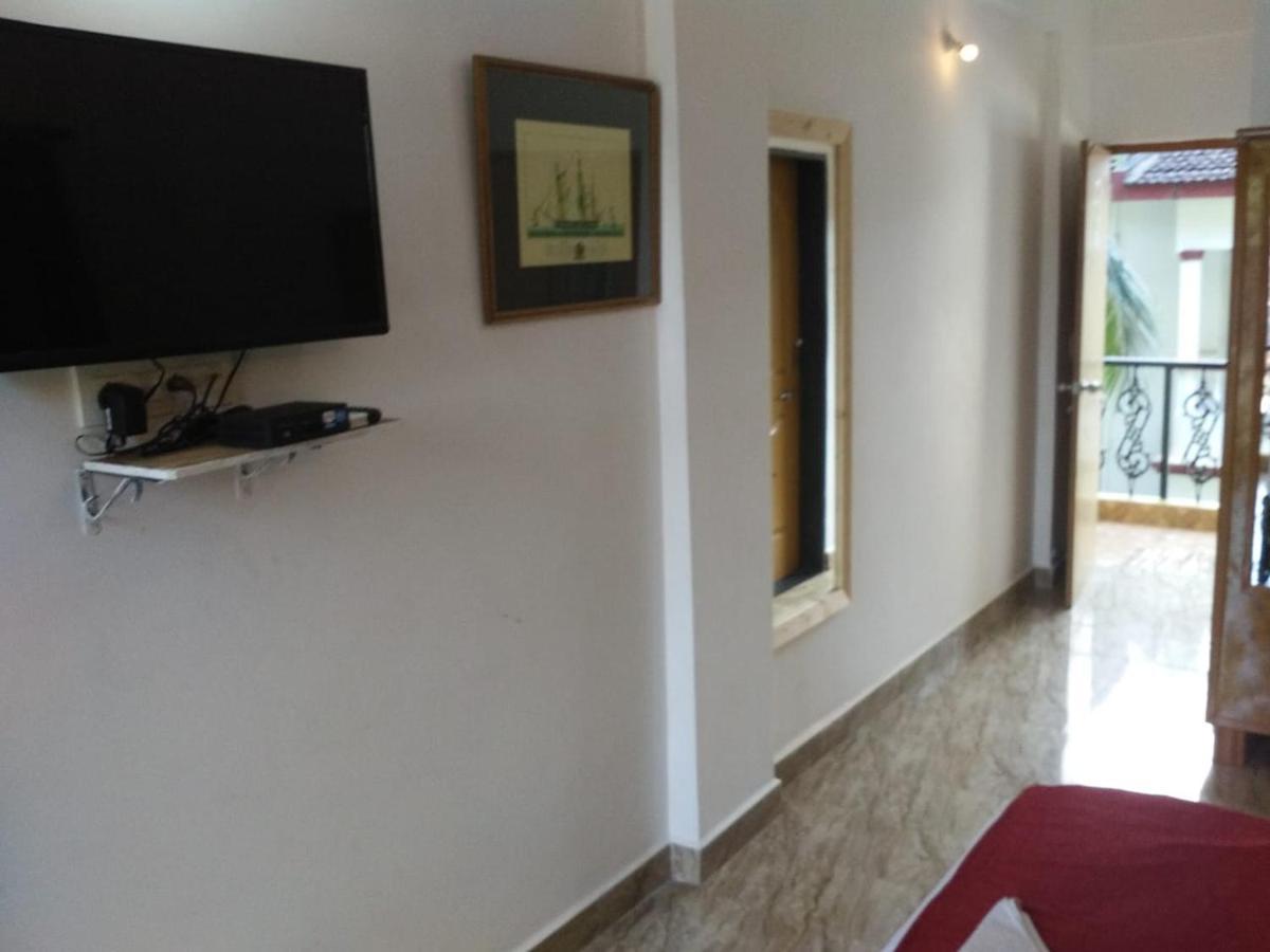 Fullmoon Beach Place Candolim Exterior photo