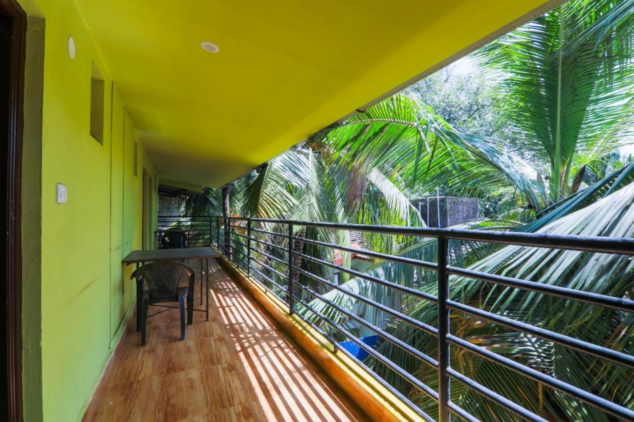 Fullmoon Beach Place Candolim Exterior photo