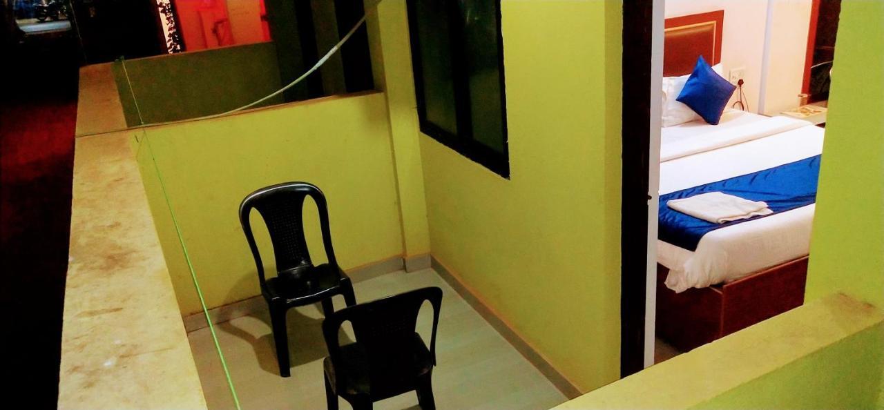 Fullmoon Beach Place Candolim Exterior photo
